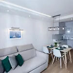Natural 1 Gardenia Z Widokiem Na Morze Epapartamenty Διαμέρισμα